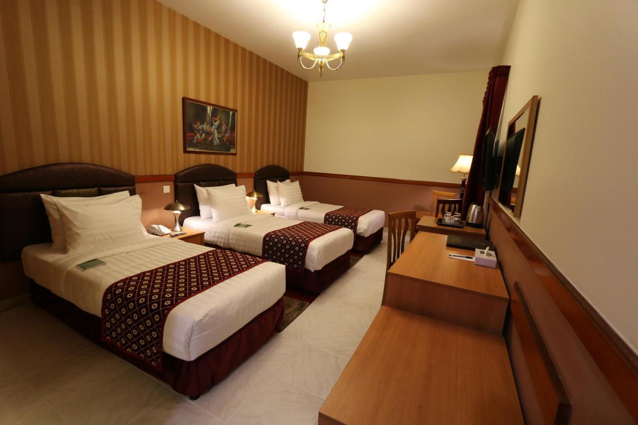 New California Hotel 迪拜 外观 照片
