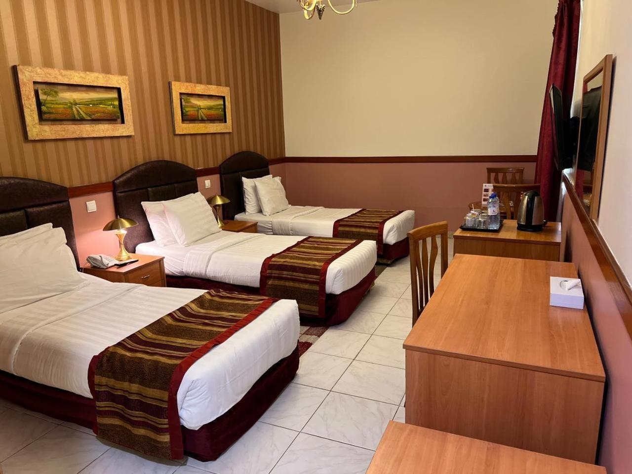 New California Hotel 迪拜 外观 照片